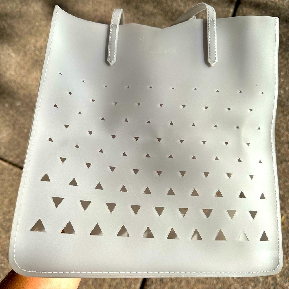 Eddie Borgo for Nieman Marcus laser cut PVC shoulder tote bag purse light gray.